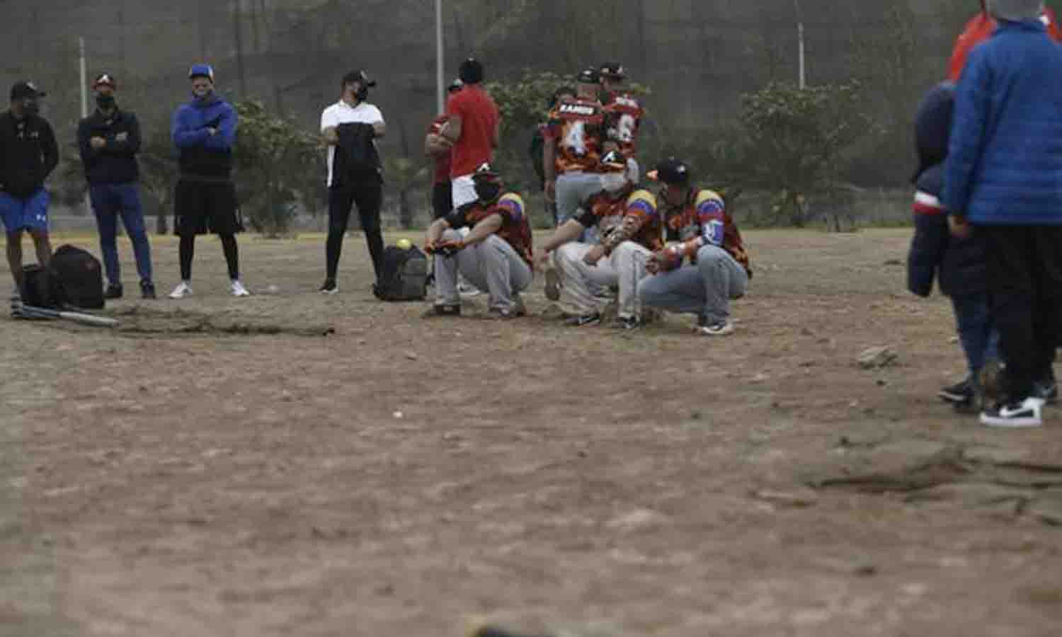 suspenden juego de venezolanos en perú