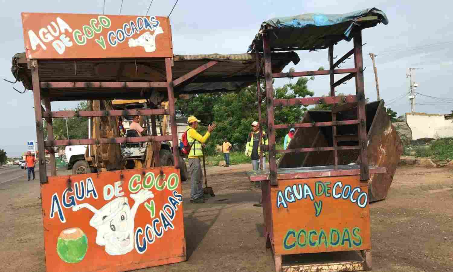IMAU fiscalizó vendedores agua de coco