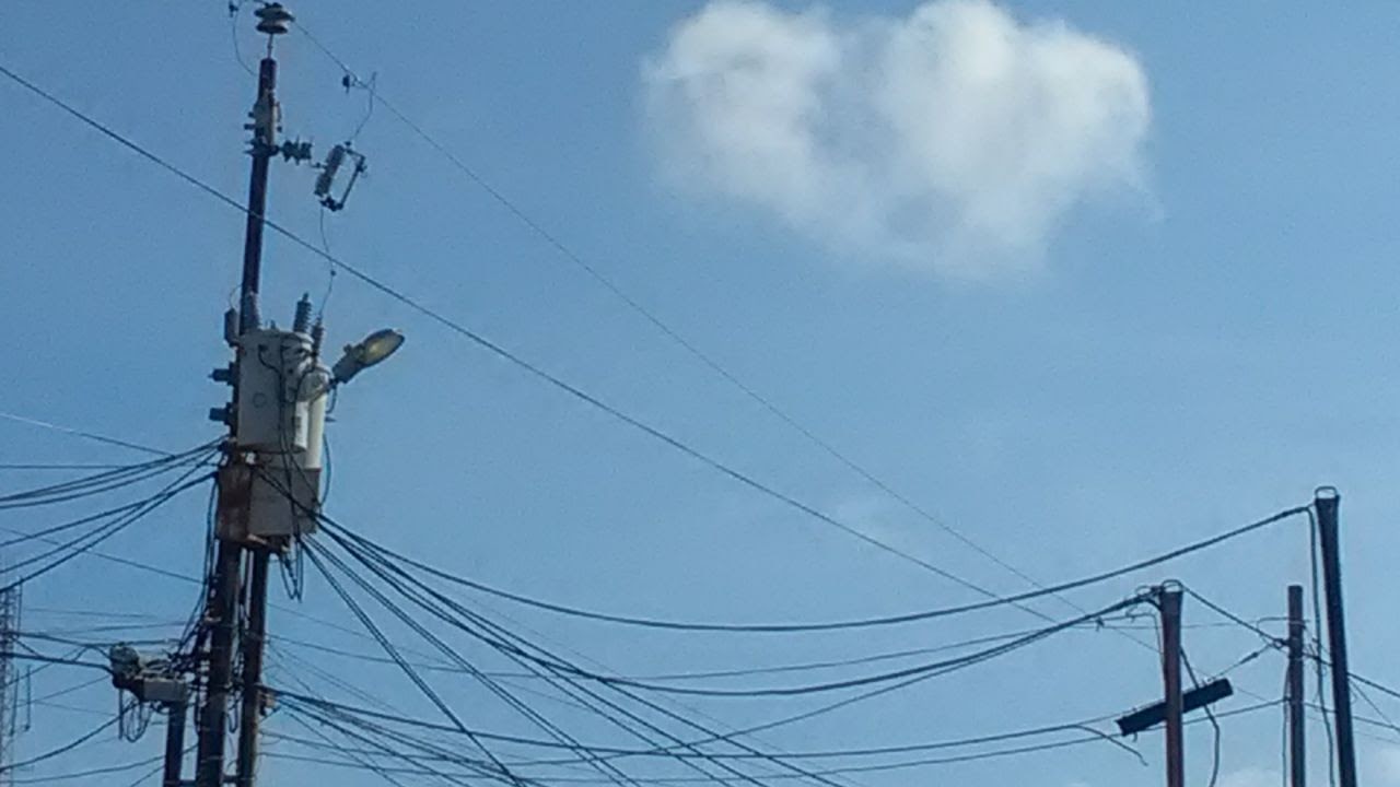 ¡Lluvia de bajones! Al menos cinco fluctuaciones eléctricas azotan a Maracaibo este 12 de octubre