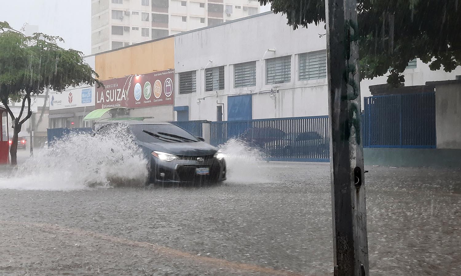 Pronóstico del Inameh: onda tropical 35 generará lluvias y chubascos en gran parte de Venezuela este 11 de agosto