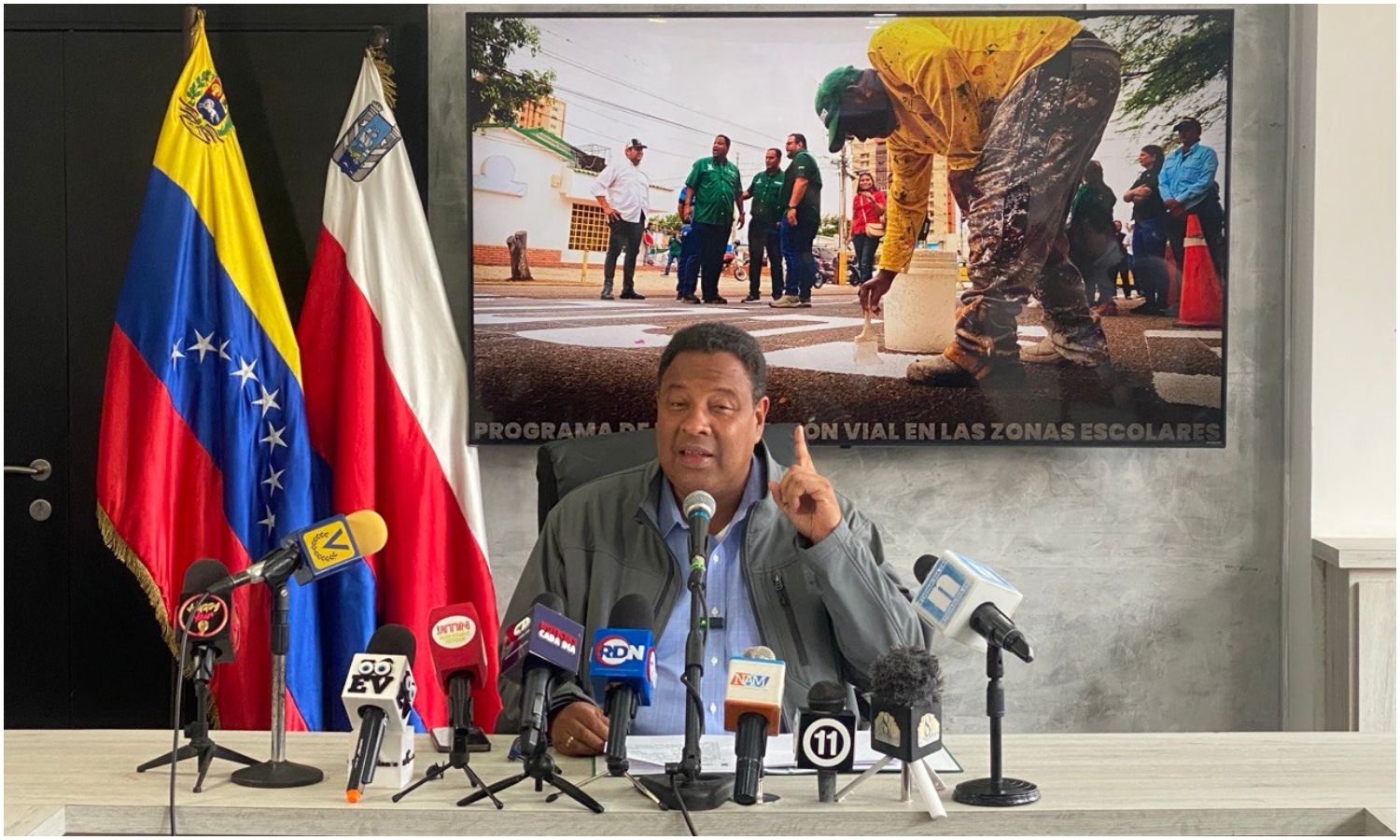 Demarcación en zonas escolares de Maracaibo: Alcaldía planea recuperar 50 rayados y señaléticas para crear conciencia en estas áreas
