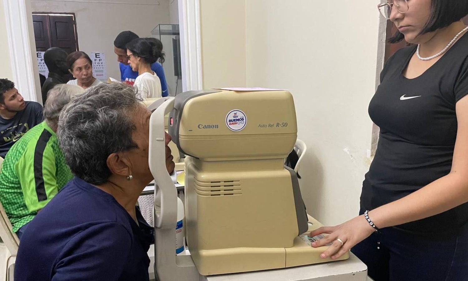 Programa con Buenos Ojos de la Gobernación del Zulia realiza más de 500 exámenes oftalmológicos