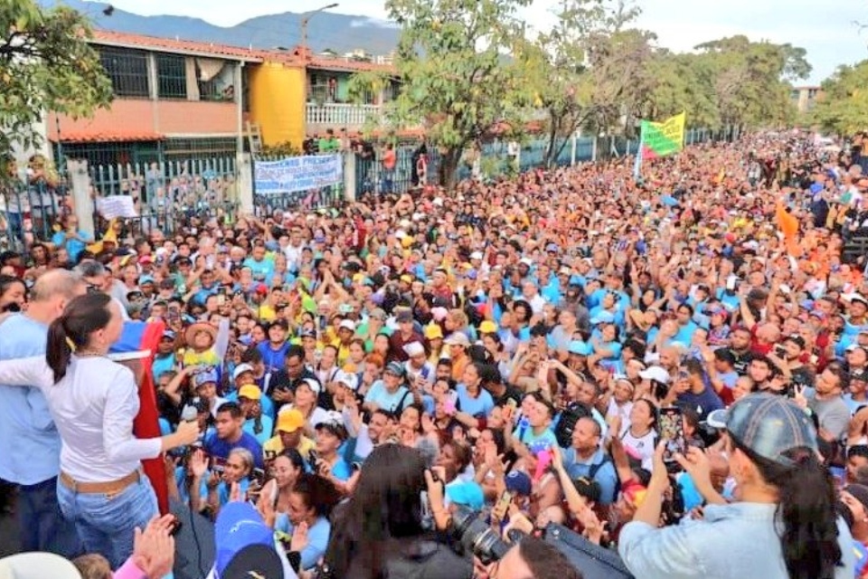 Liberadas las cuatro personas detenidas por ayudar en acto de María Corina Machado el 31 mayo