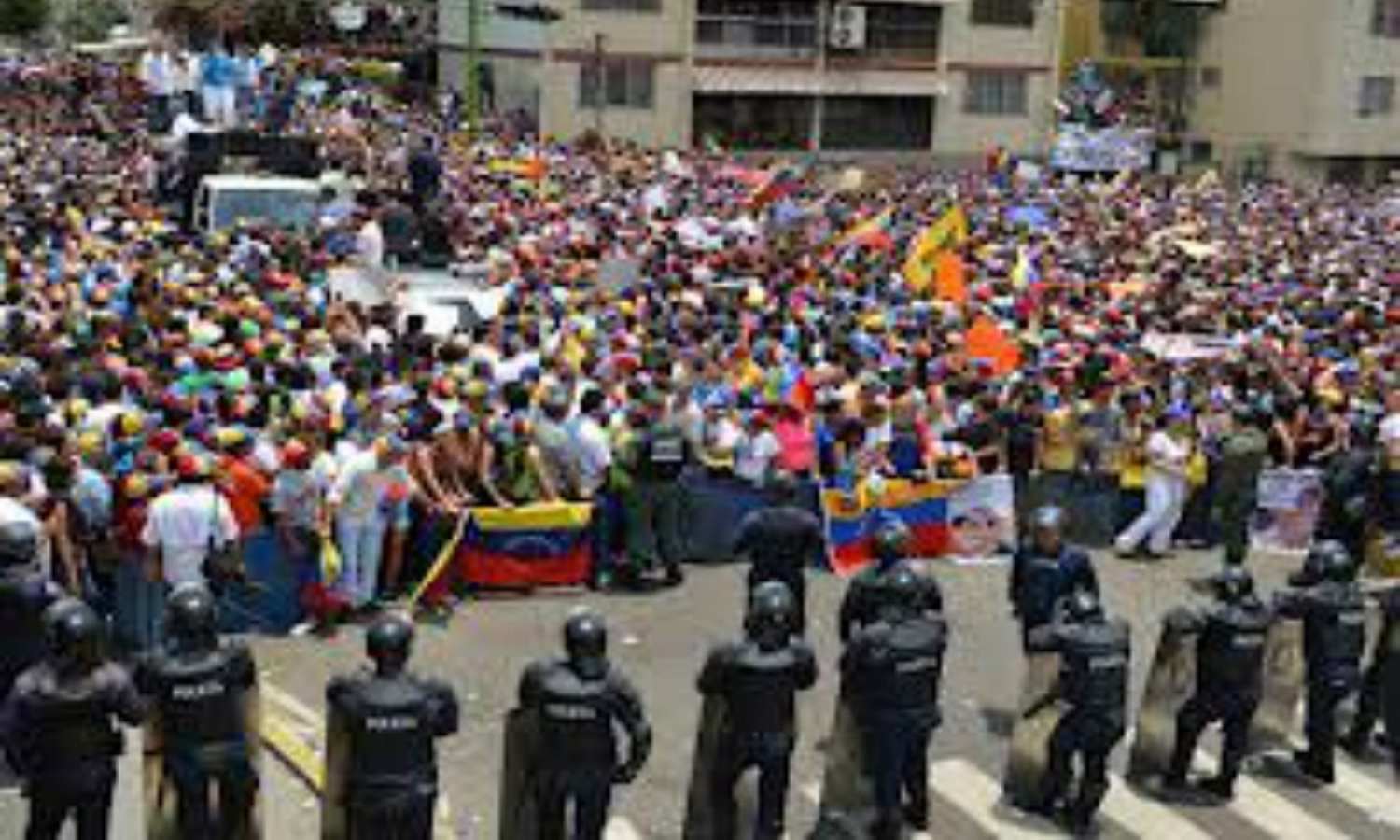 Así está el conflicto político postelectoral en Venezuela tras asilo a Edmundo González en España