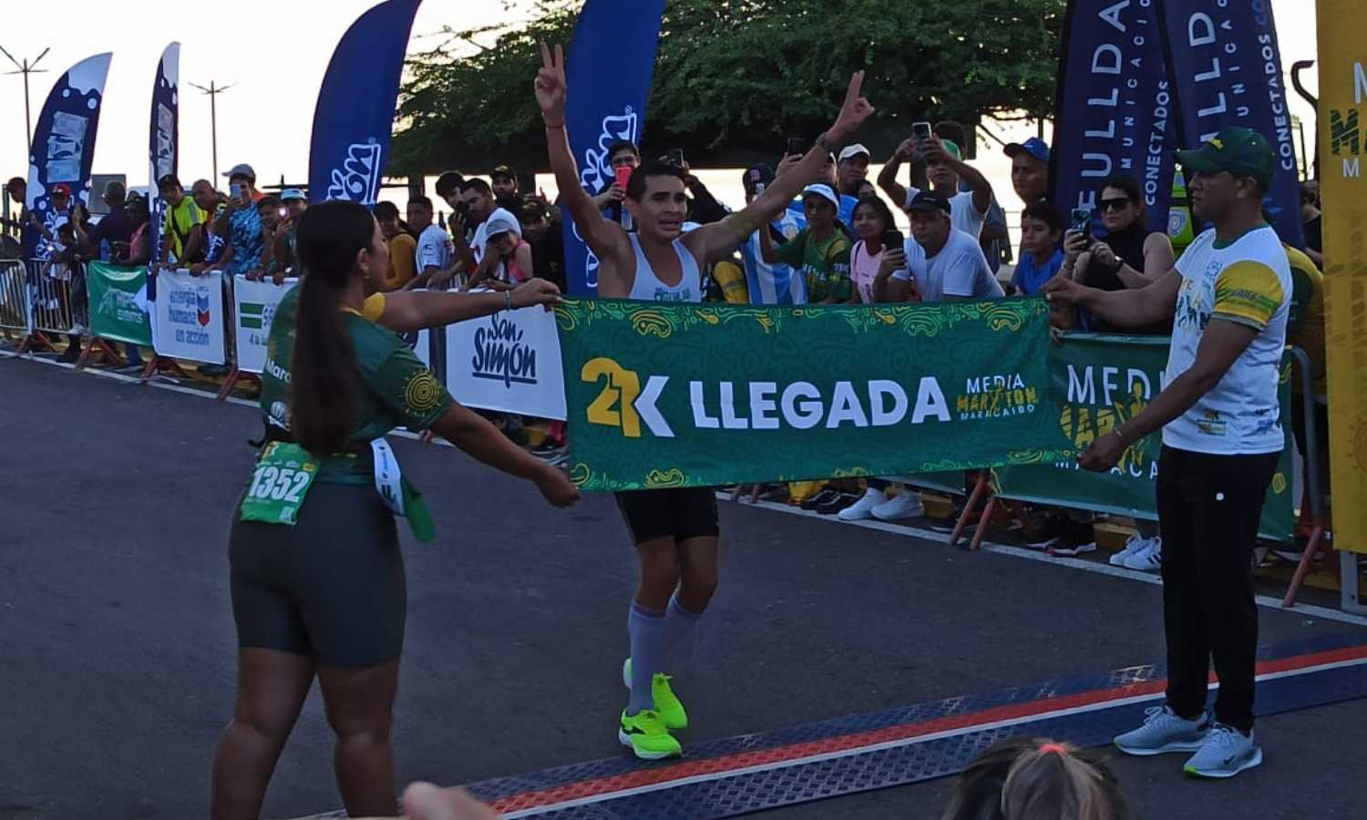 Whinton Palma y Edymar Brea arrasan en los 21K de la Media Maratón Maracaibo 2024