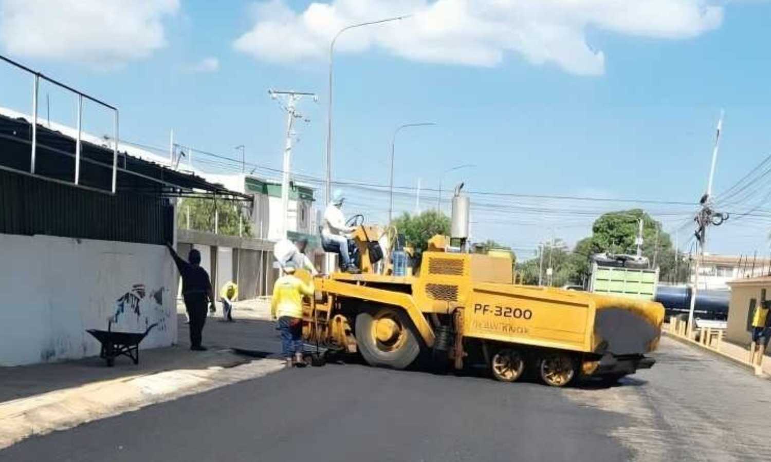 Gobernación Zulia asfaltado calles urbanización Canaima La California