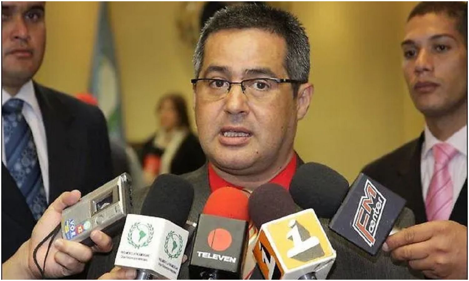 Designan a hermano de Cilia Flores como nuevo director del Saime
