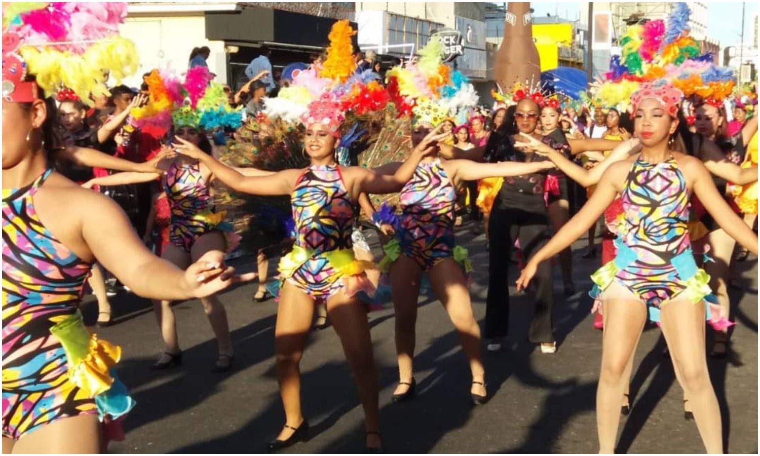 Esto son los cierres, estacionamientos y rutas de transporte que ofrecerá la Gobernación del Zulia por el desfile de Carnaval 2025 en Maracaibo