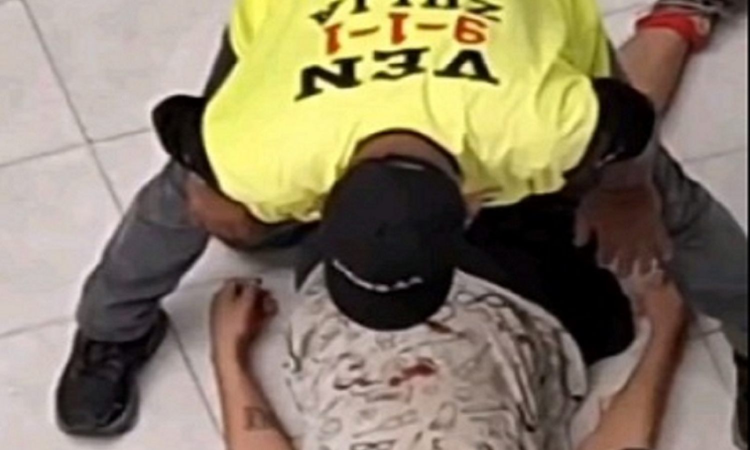 Joven suicidio Centro Comercial Lago Mall 2025