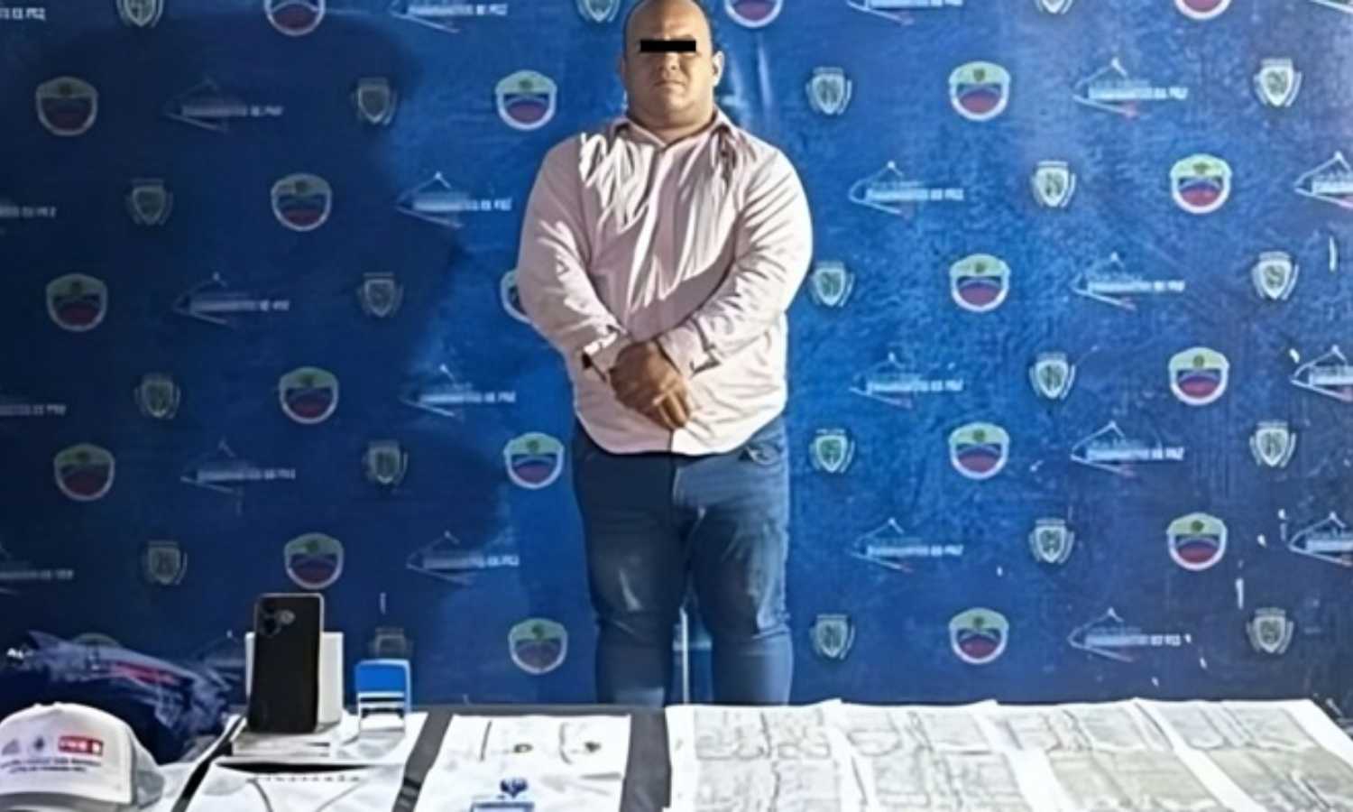 Arrestan a sujeto que usaba falsa credencial del Ministerio Público para extorsionar