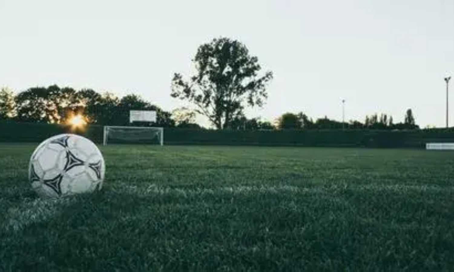 Prohibición a mujeres transgénero en el fútbol de inglaterra: No jugarán más con féminas de nacimiento