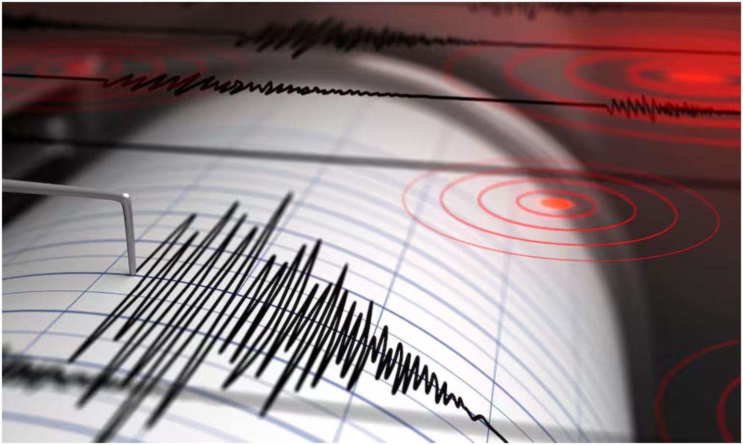 Presidente de Chile ordena evacuar el sur del país tras alerta de tsunami por terremoto de magnitud 7,4