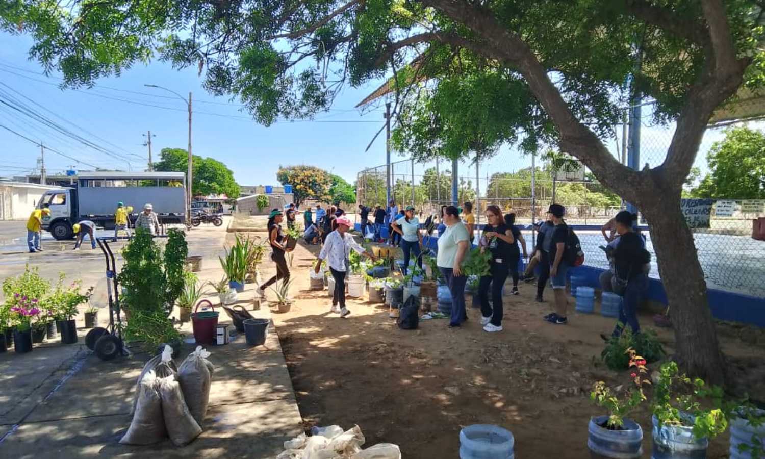 Cancha del Sector 09 en San Jacinto recupera su brillo gracias a la comunidad y autoridades