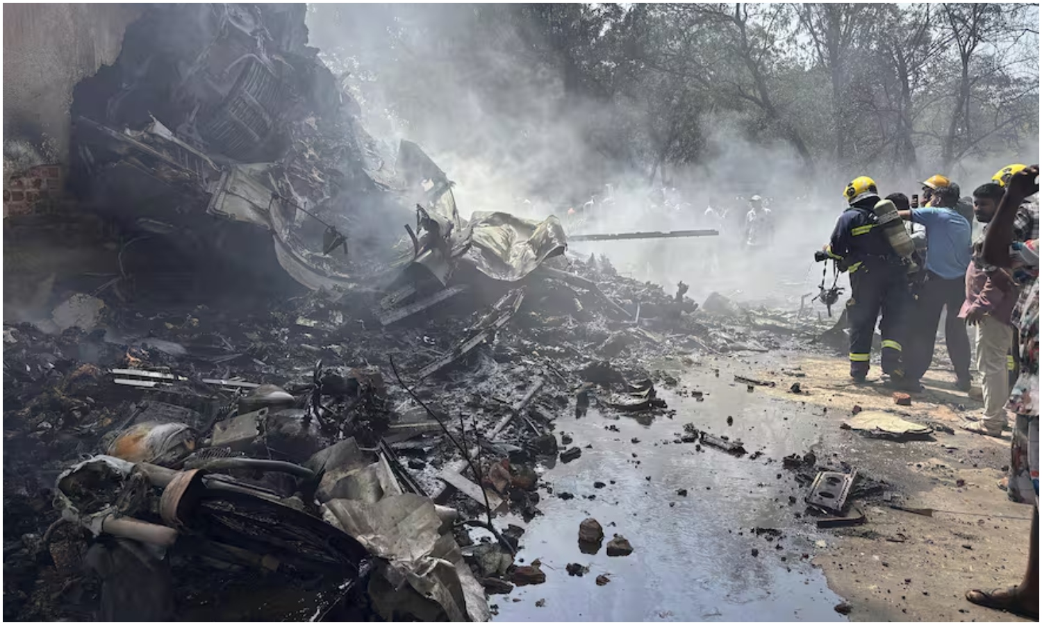 Avión con 242 personas a bordo se estrella en India: iba con destino a Londres