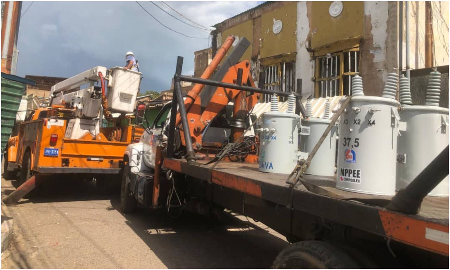 Gobernador Luis Caldera impulsa planes para mejorar el servicio eléctrico en el Zulia