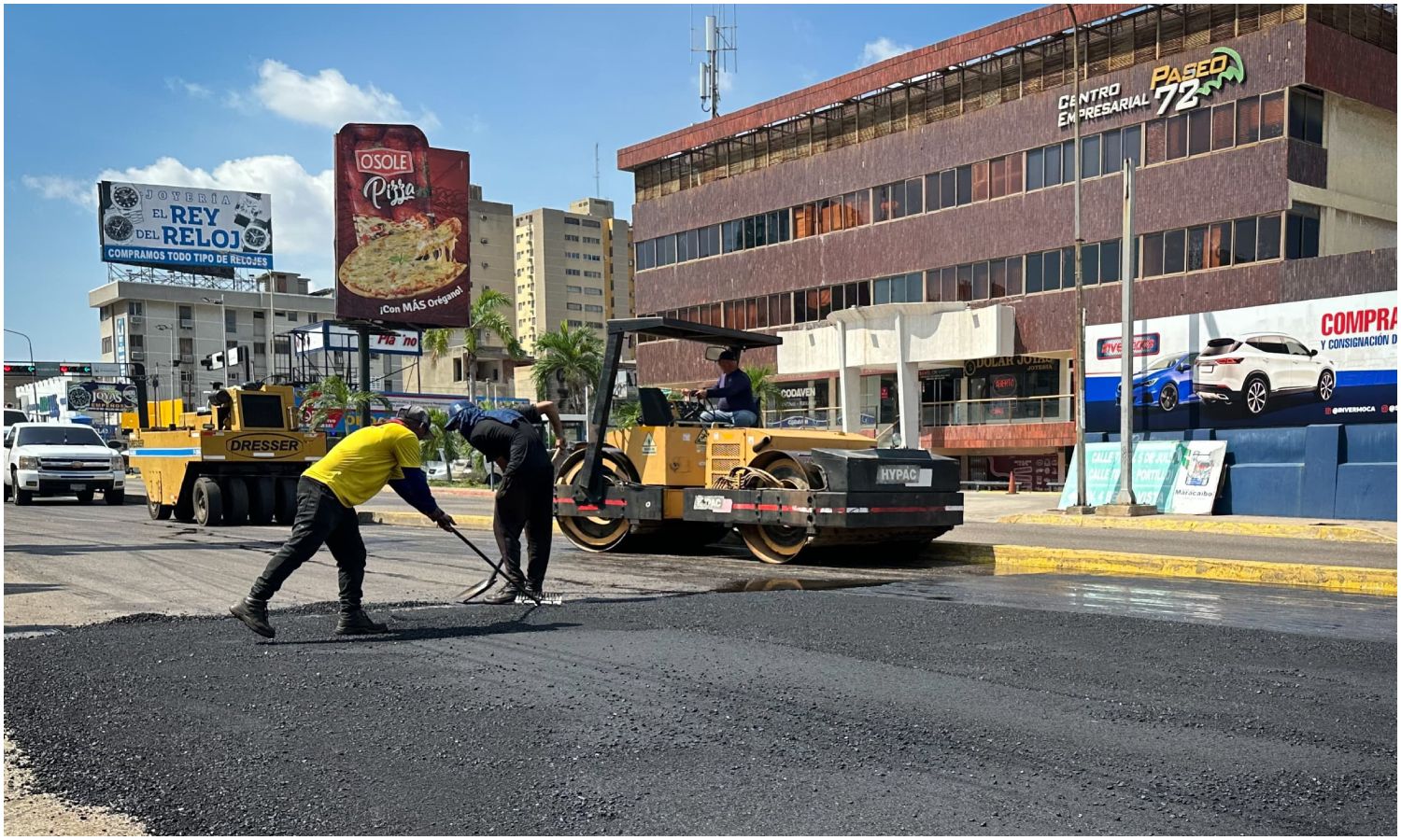 Alcaldía de Maracaibo avanza en la rehabilitación de la avenida Las Delicias tras colocación de 950 toneladas de asfalto