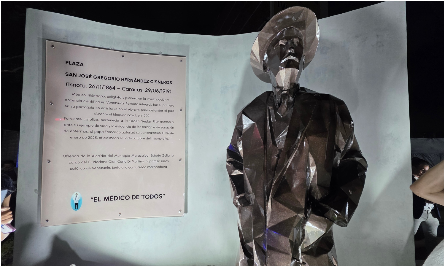Insólito: hurtan material estratégico en plaza San José Gregorio Hernández de Maracaibo