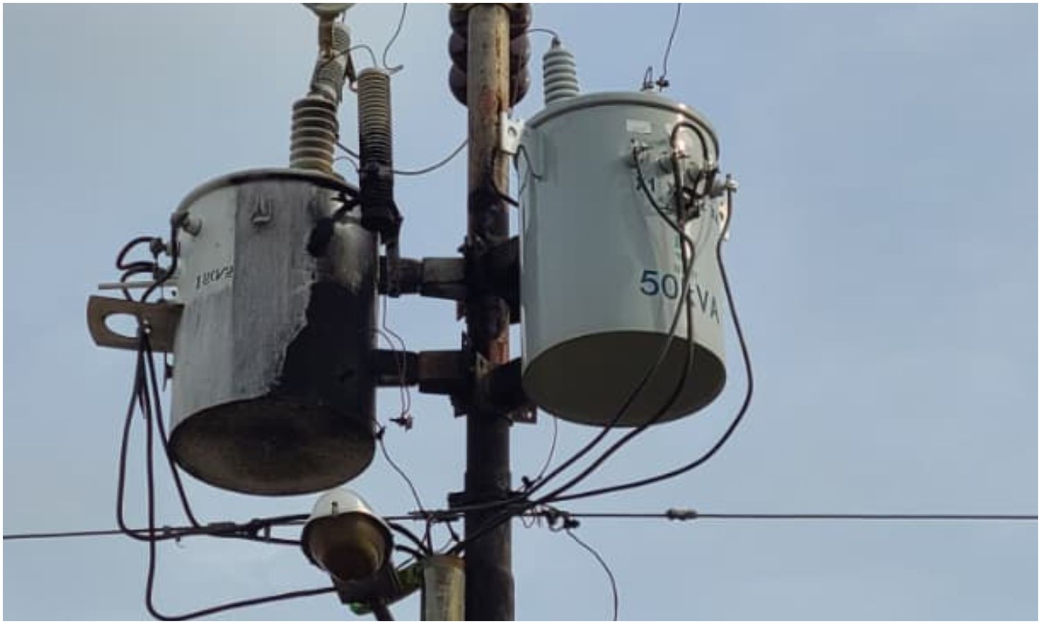 Vecinos de San Jacinto cumplen 45 horas sin electricidad: denuncian desatención por parte de Corpoelec