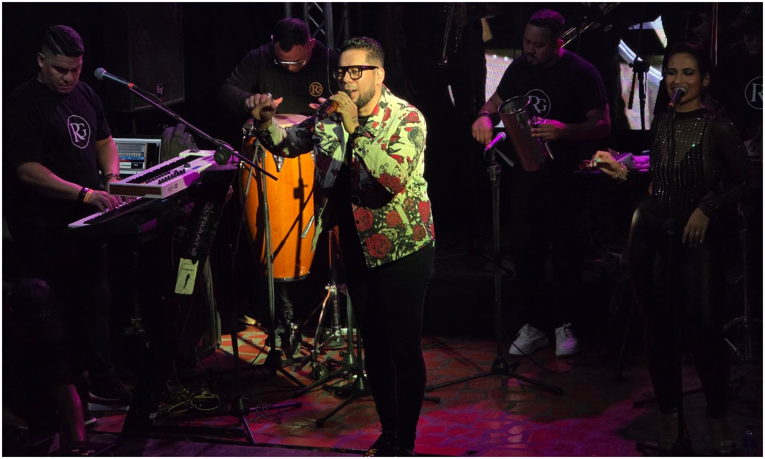 Al ritmo de la guaracha zuliana: Roberto González cautivó a Maracaibo con su gira «Y de que volvemos a guarachar en Venezuela… Volvemos»