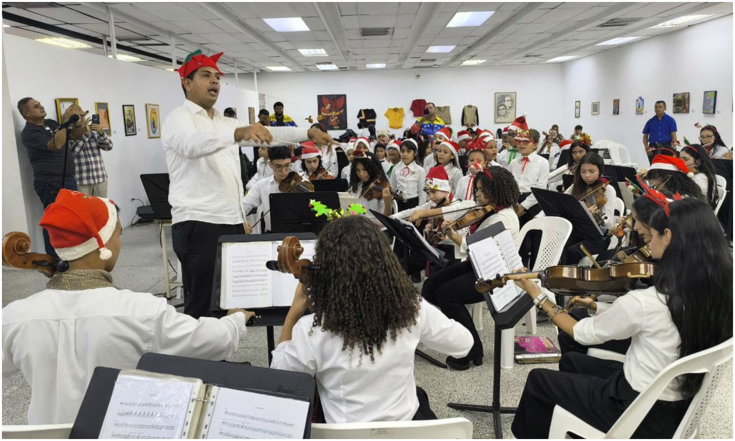 Concierto navideño colmó de música y tradición al Museo de Artes Gráficas Luis Chacón