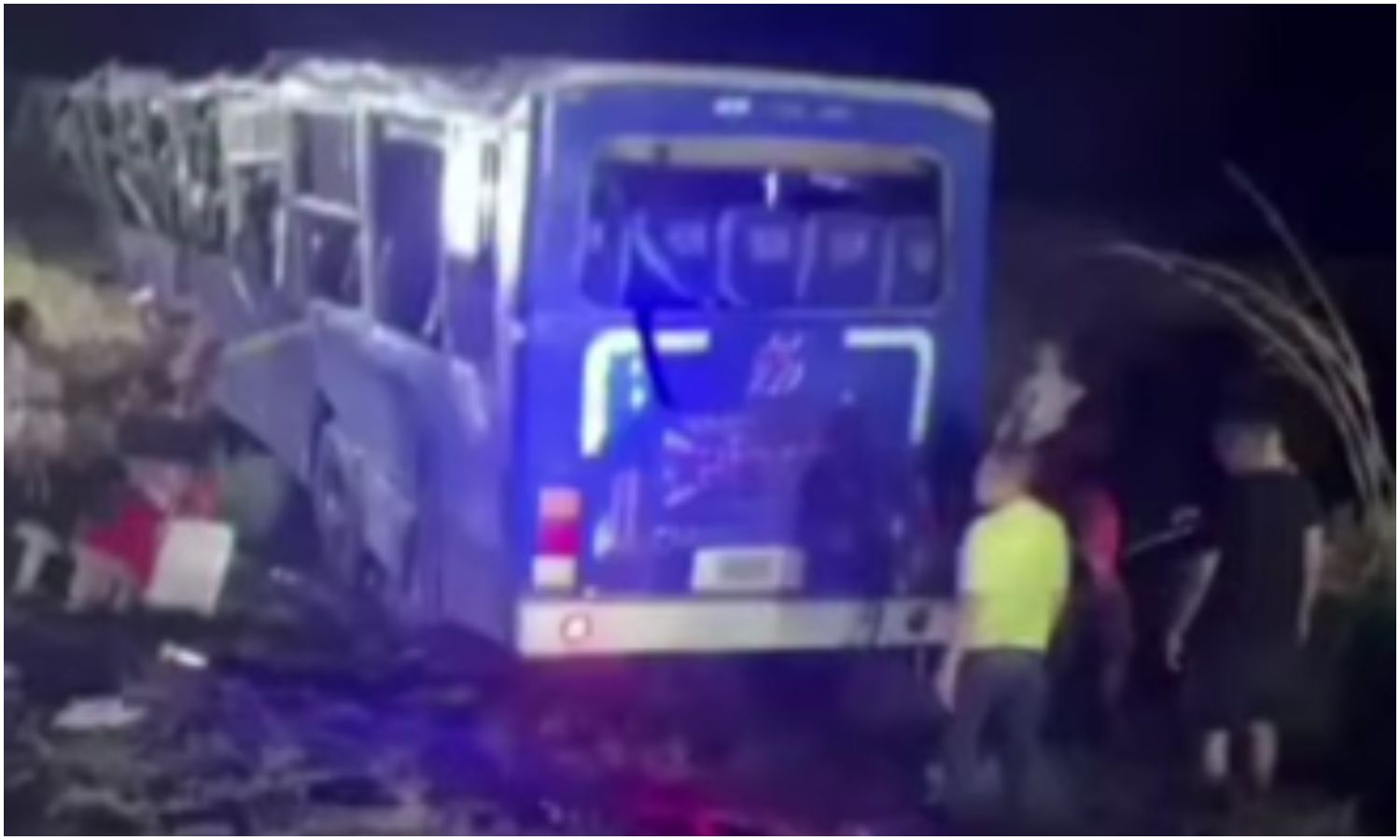 Autobús se vuelca durante retorno de Carnaval en Cojedes: 48 personas están heridas