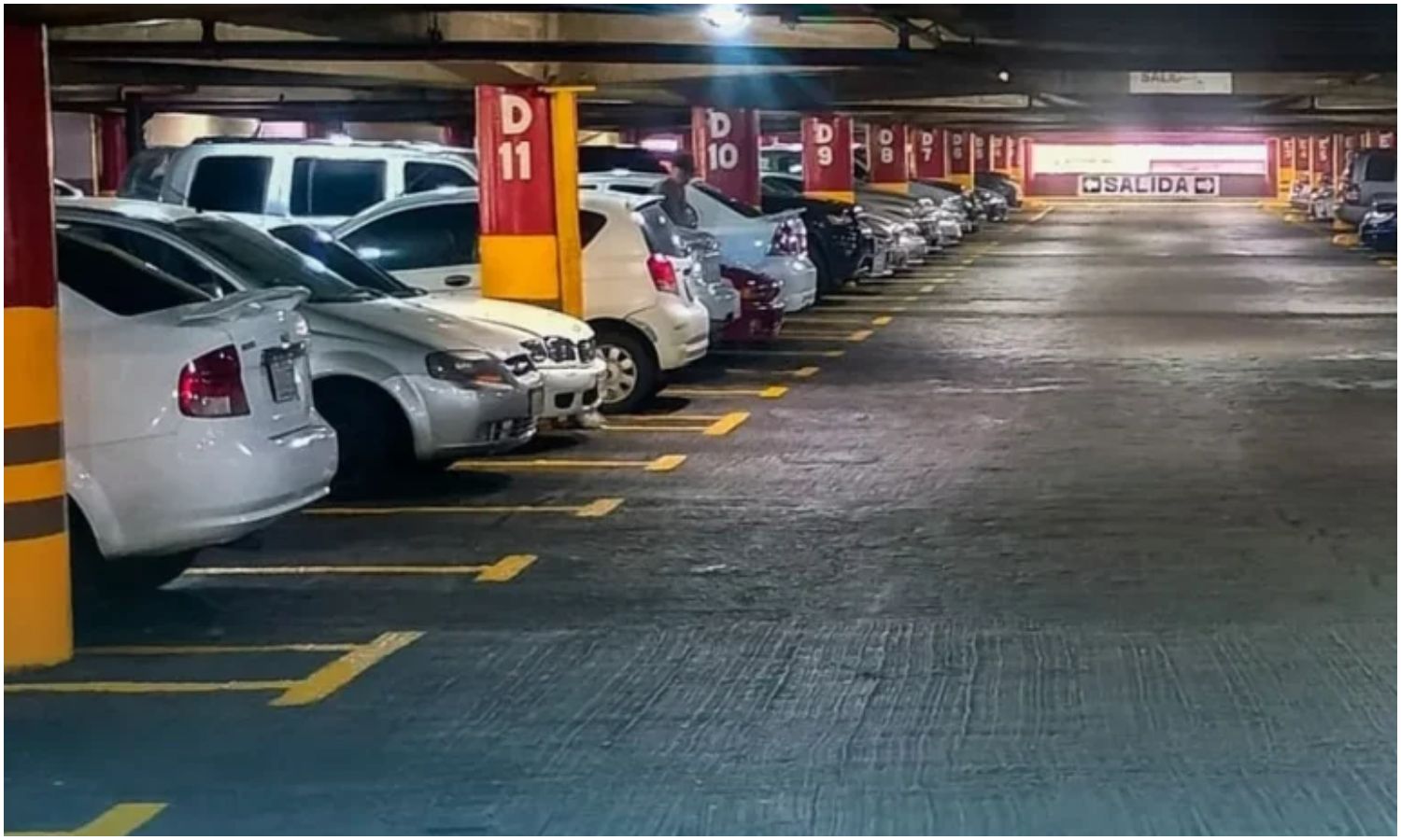 Asamblea Nacional investigará cobros “excesivos” en estacionamientos de centros comerciales
