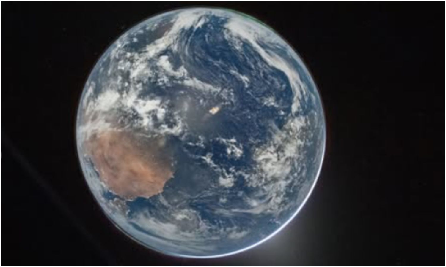 NASA publica impresionante imagen de la Tierra captada en la misión Artemis II