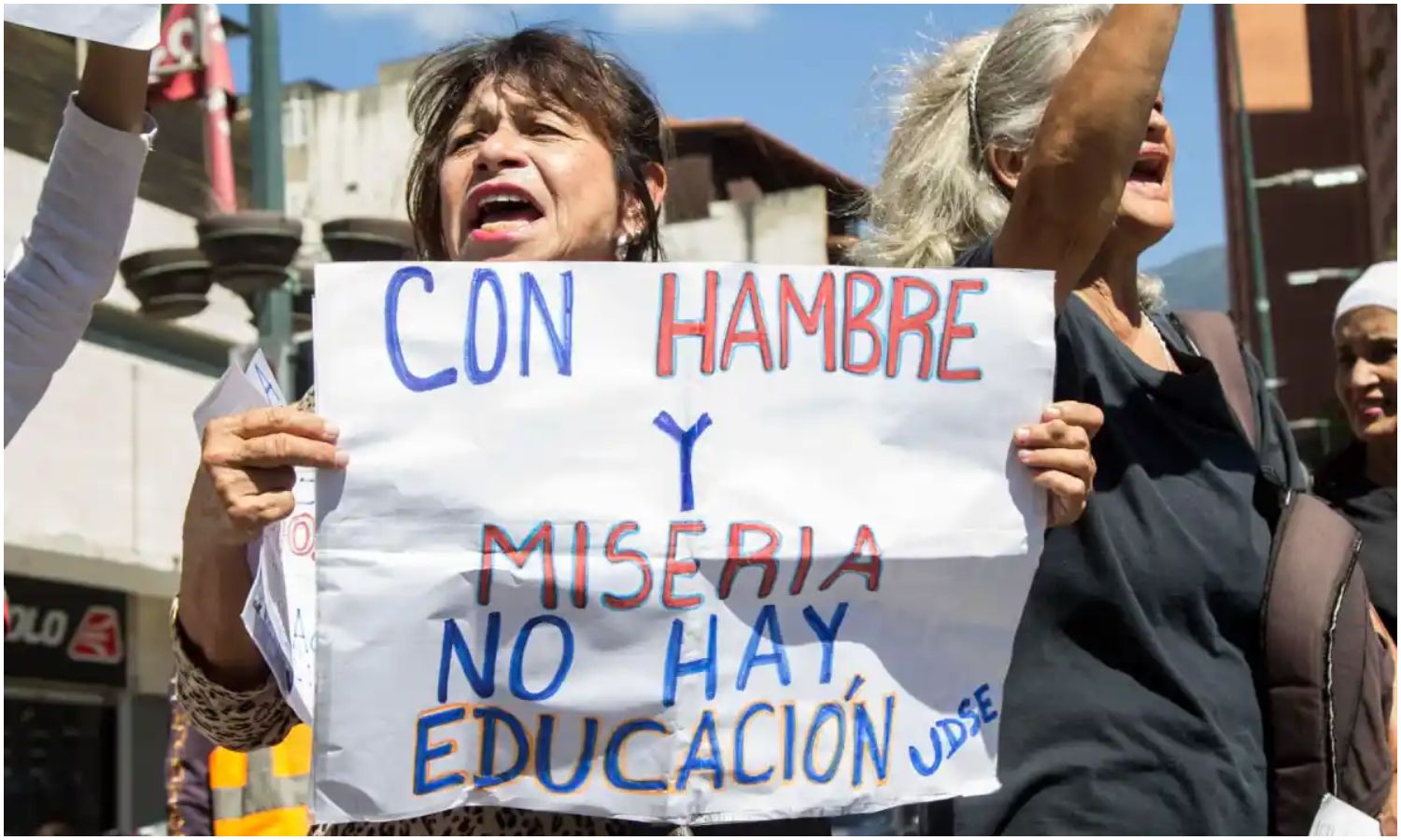 Federación de Maestros denuncia suspensión de nóminas a más de 50.000 docentes venezolanos