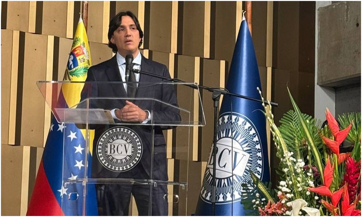 Designan al zuliano Luis Alberto Pérez como presidente encargado del Banco Central de Venezuela