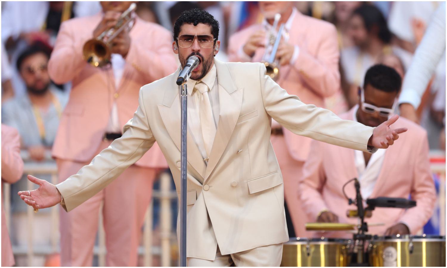 Bad Bunny hace historia al convertirse en el primer artista latino en superar los 1.000 millones de dólares en ingresos por giras