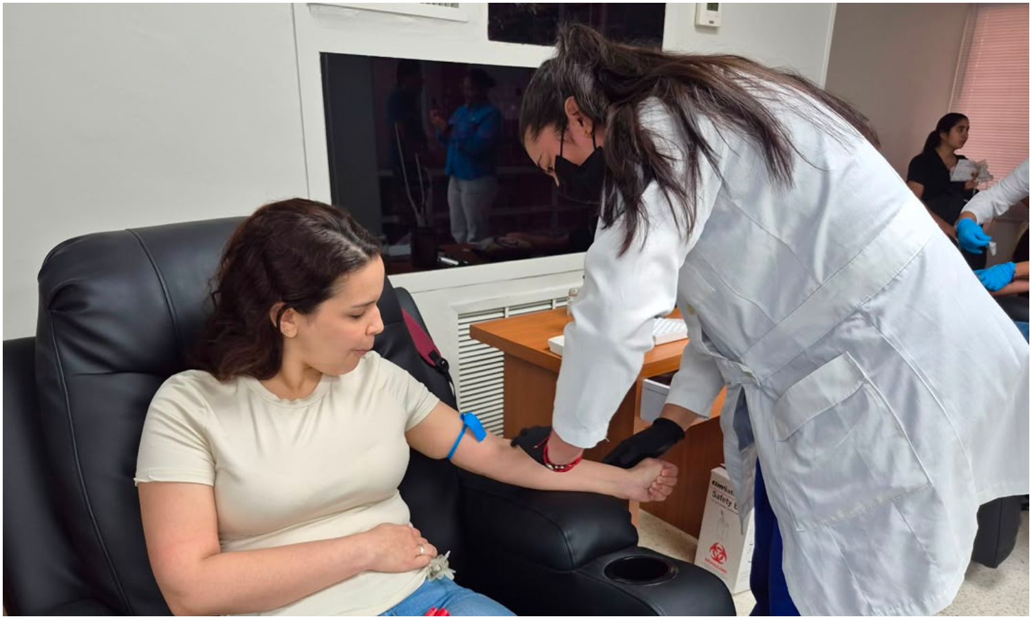 Más de 200 zulianos participaron en jornada de donación de sangre para apoyar a los afectados por los terremotos