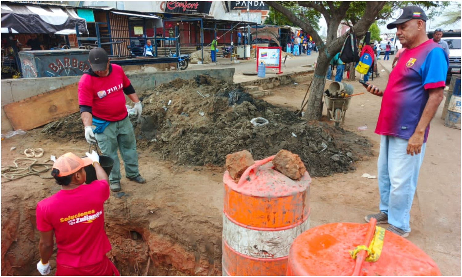 Gobernación del Zulia intensifica limpieza de drenajes en Las Playitas para prevenir inundaciones durante la temporada de lluvias