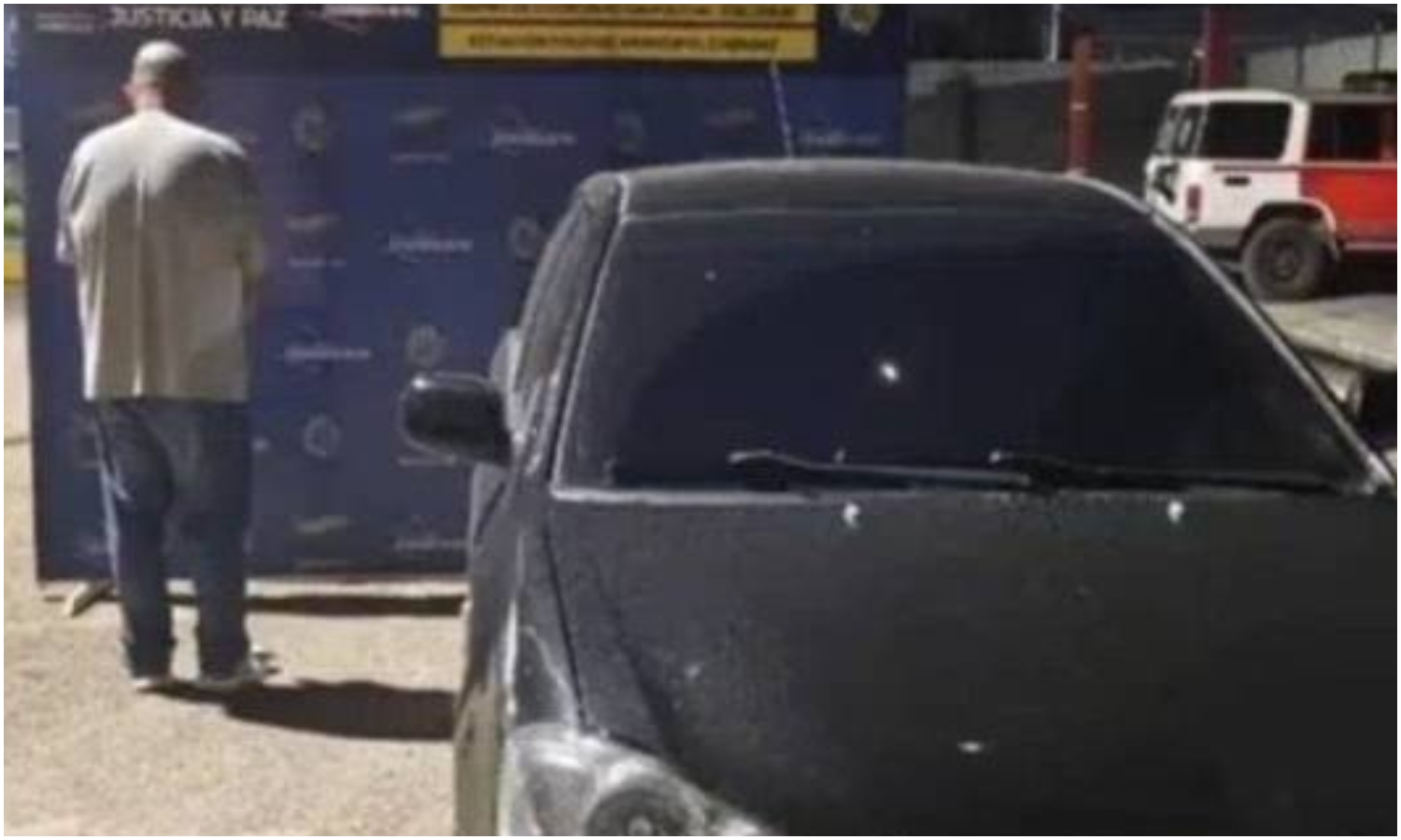 Detienen al hombre que arrastró a su esposa con un vehículo en estacionamiento en Cabimas