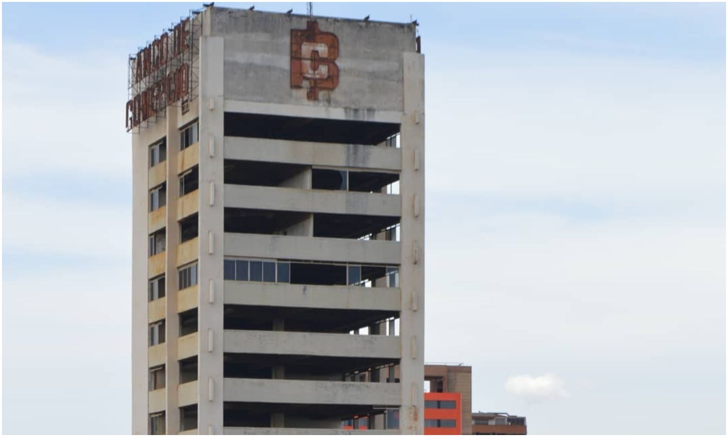Alcaldía de Maracaibo se une a comisión que inspecciona edificaciones en riesgo en la ciudad tras los terremotos