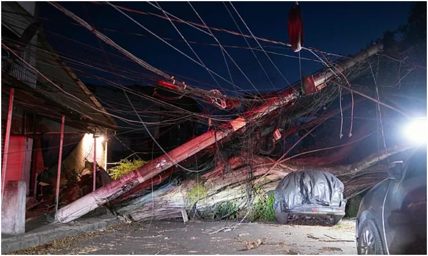 Temporal con vientos de hasta 125 kilómetros por hora deja cinco muertos y múltiples daños en Brasil