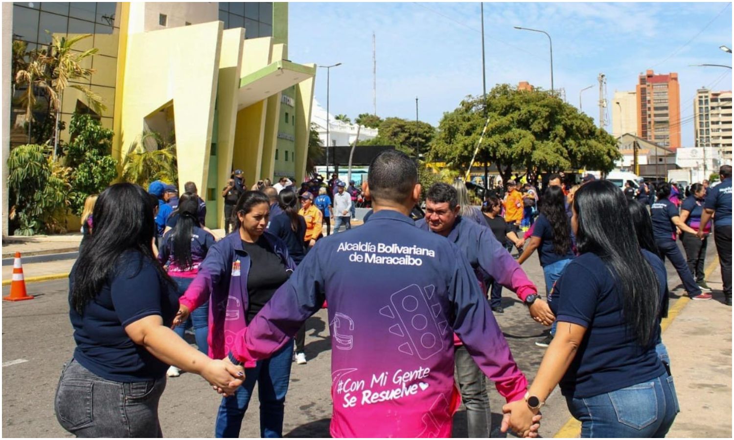 Alcaldía de Maracaibo refuerza protocolos de emergencia con simulacro de evacuación en la Torre Bolívar