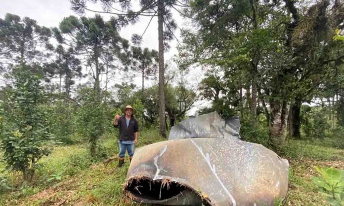 basura espacial brasil