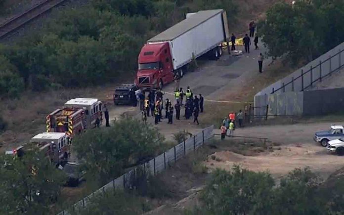 migrantes muertos camión texas