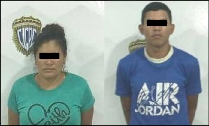 pareja estrangula hija