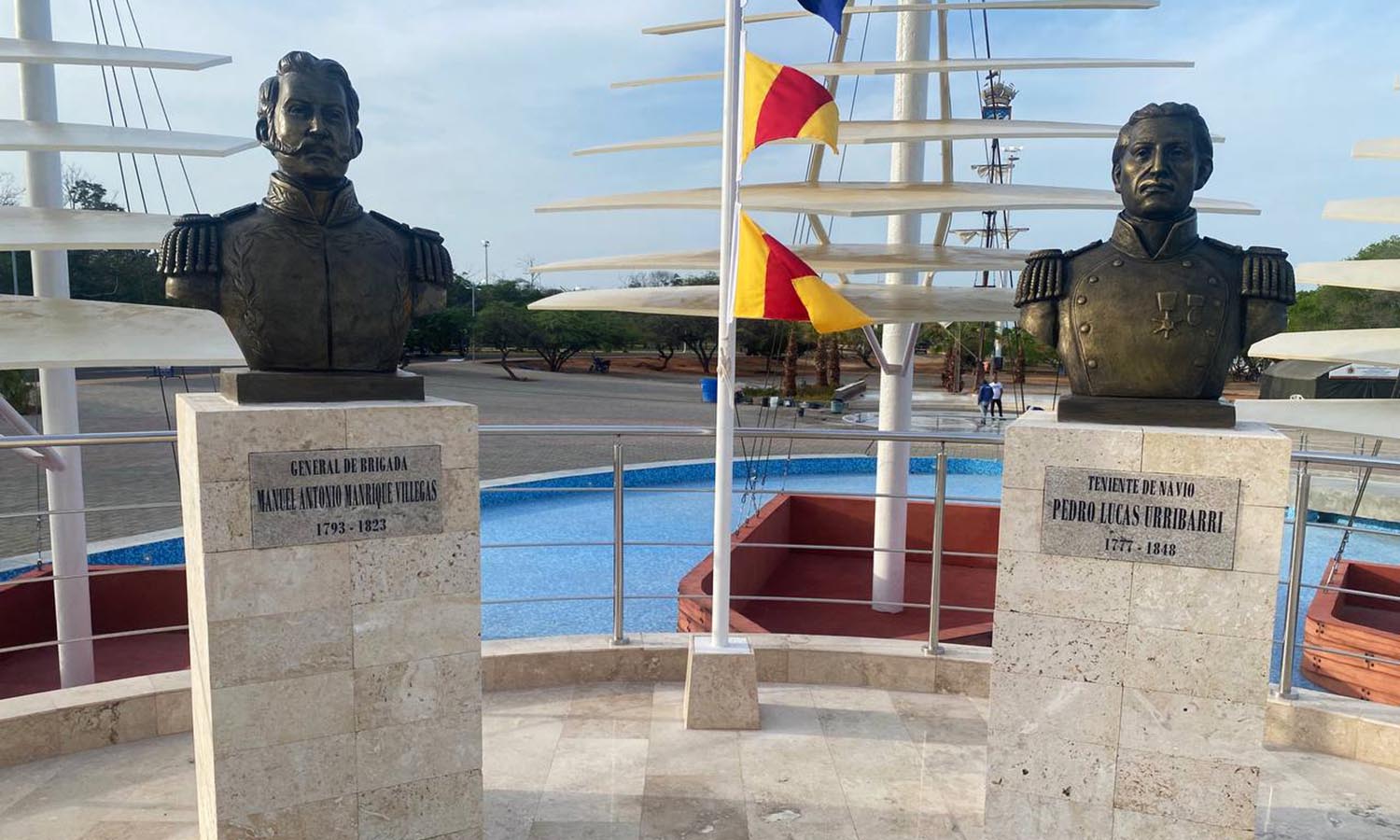 Monumento Batalla Naval del Lago de Maracaibo