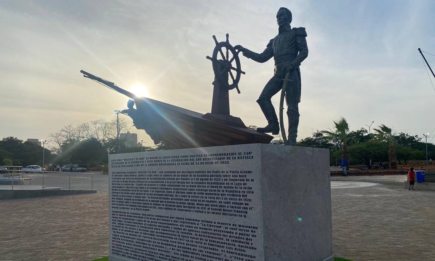 Monumento Batalla Naval del Lago de Maracaibo