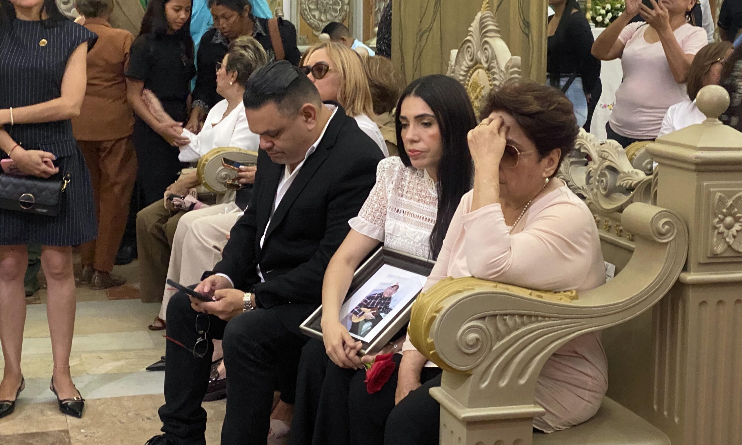 RENATO AGUIRRE HIJOS